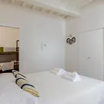 Charming Terrace House In The Heart Of Apartmán