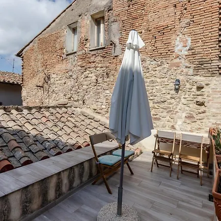 Charming Terrace House In The Heart Of * ペルージャ