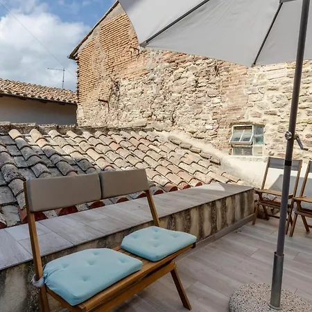 Charming Terrace House In The Heart Of Apartman