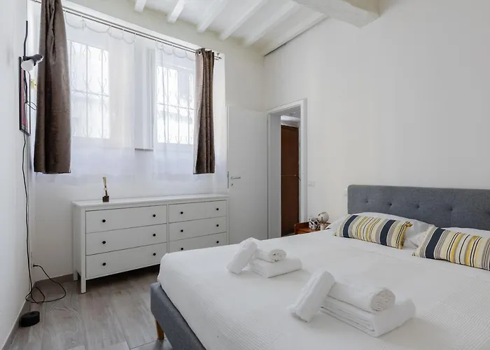 Charming Terrace House In The Heart Of