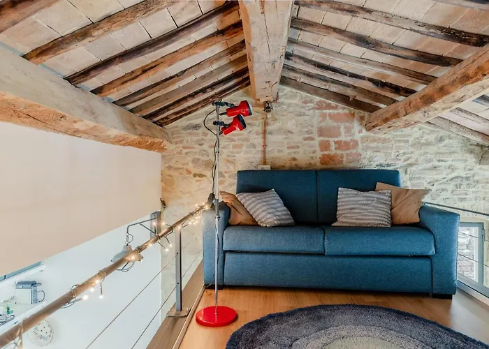 Charming Terrace House In The Heart Of *