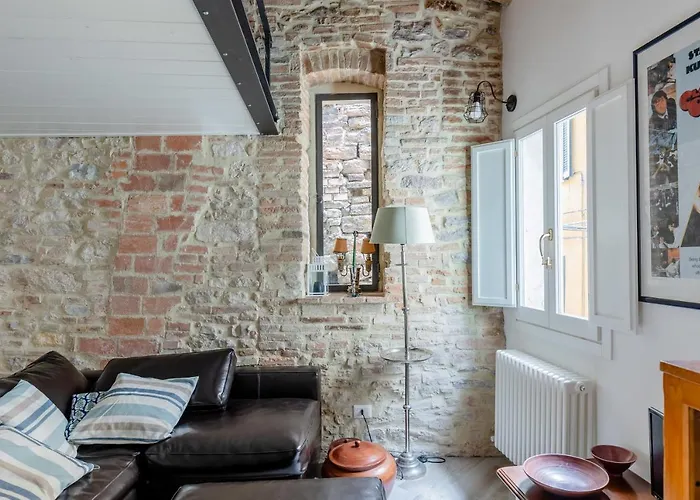 Charming Terrace House In The Heart Of